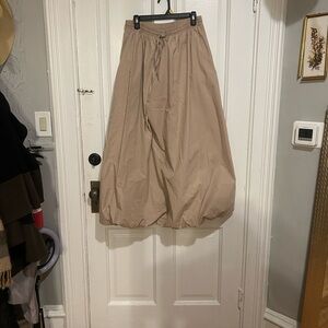 4SI3NNA Poplin Bubble Maxi Skirt (SOLD Out at Anthropologie)